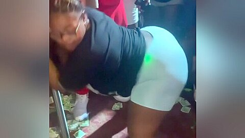 Snap Chat - Ass In Da Club