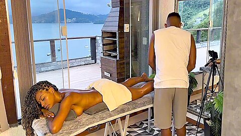 Eu So Pedi Uma Massagem... Mas Quando E A Gente, Nunca E So Isso. Meu Marido Preparou Cada Detalhe, O Clima, O Toque... E Aos Poucos A Conexao Foi Falando Mais Alto - Edu Black Rj